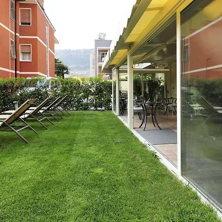 Eco Bonapace Otel Torbole Sul Garda